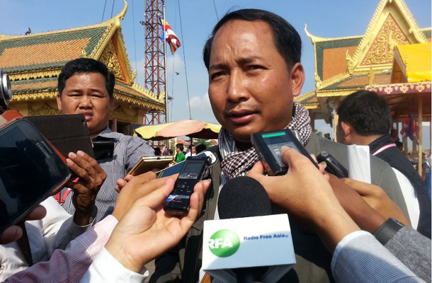 សហជីព និង​គ្រូ​បង្រៀន សុំ​ឱ្យ​រដ្ឋាភិបាល​ដោះស្រាយ​វិបត្តិ​នយោបាយ ដើម្បី​ឱ្យ​ពលរដ្ឋ​ទទួល​បាន​សុខ​សន្តិភាព